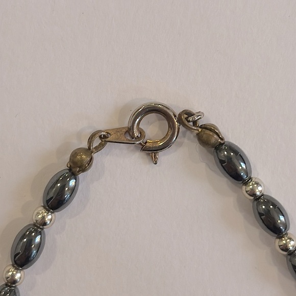 Vintage Gold plated Sand Dollar Pendant Hematite & Silver Ankle Bracelet Anklet - Picture 4 of 5